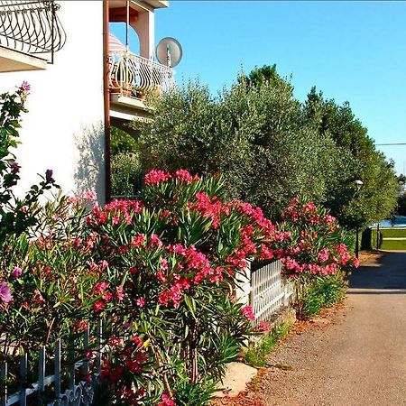 Seafront Apartment Jadri Umag Bagian luar foto