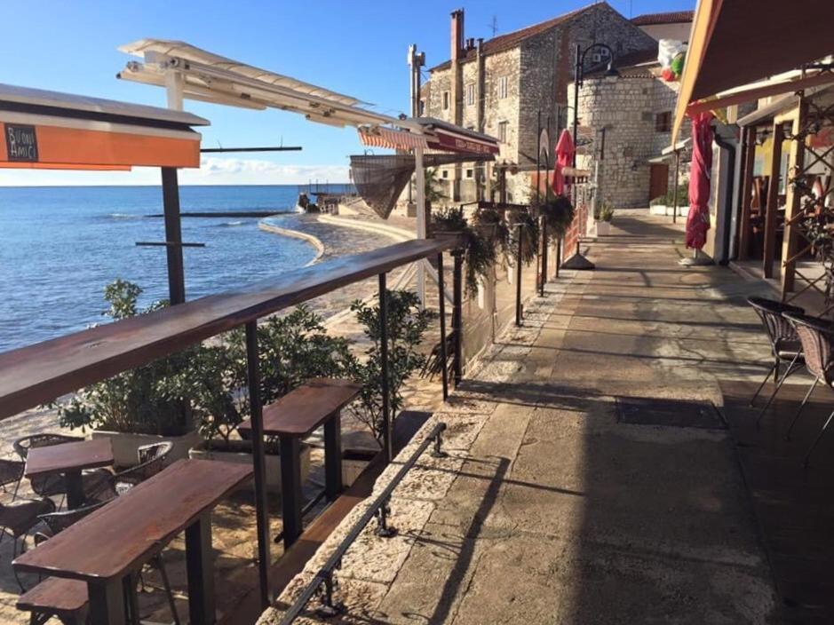 Seafront Apartment Jadri Umag Bagian luar foto